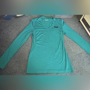 🎉 HOST PICK 🎉 Women’s Long Sleeve FILA Shirt- size XS